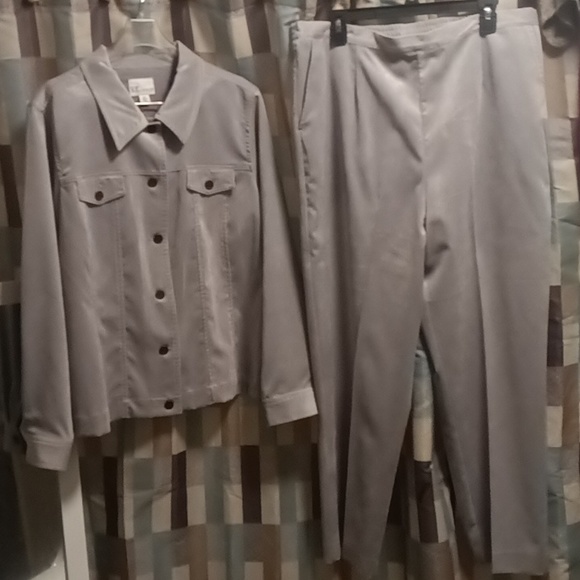 THE TOG SHOP polyester blend silver gray 2-pc pantsuit Size XL - Picture 8 of 8